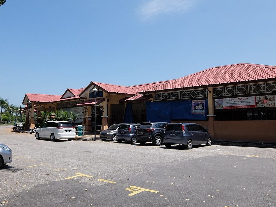 balik pulau food court