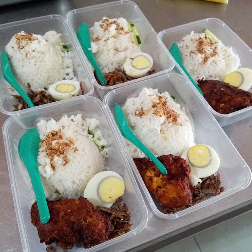 Nasi Lemak Cik Pah Sungai Layar Nasi Lemak Cik Pah Sungai Layar