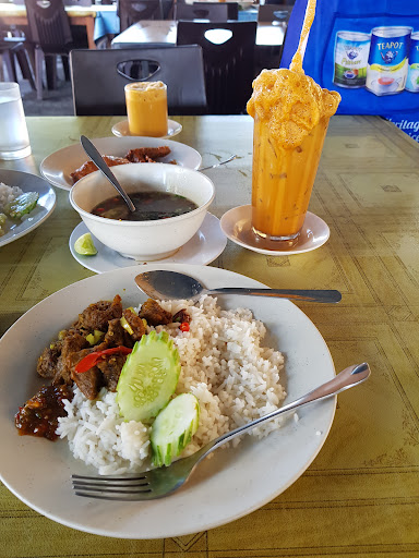 Warung Pak Mat Pulau Pisang