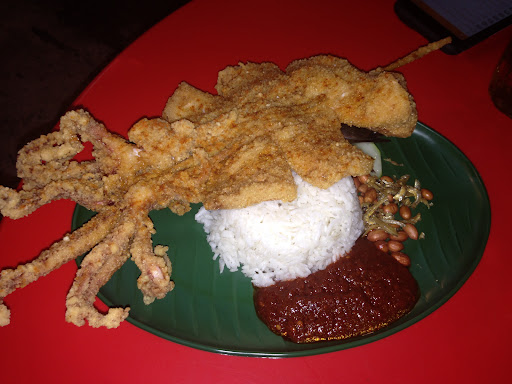 NSLKD corner (Nasi Lemak Kukus Dedaun)