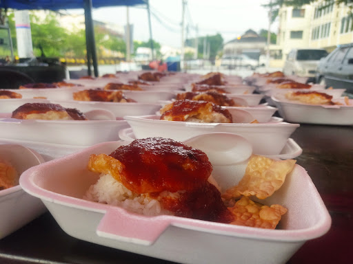Burger Along & Nasi Lemak Manja