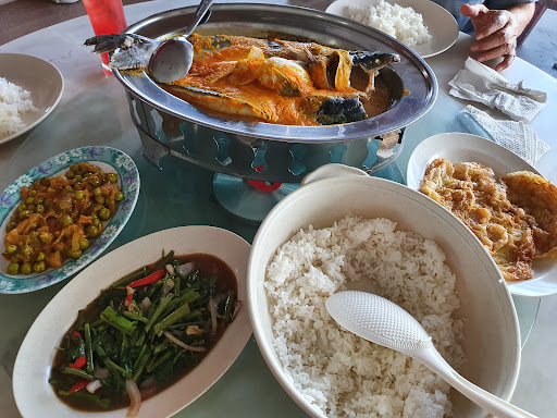 Azmi Steam Fish (Azmi Ikan Stim Tempoyak - Kuala Lipis)
