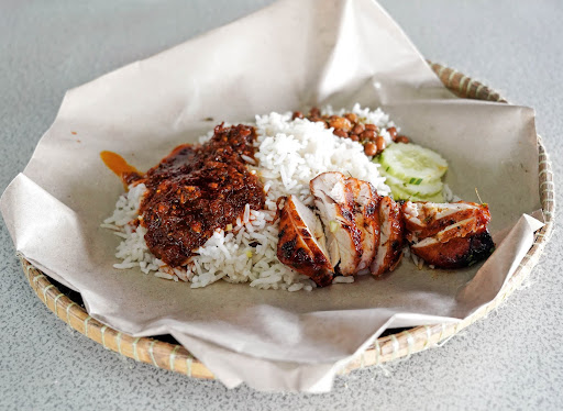 Nasi Kerabu Warisan Nusantara