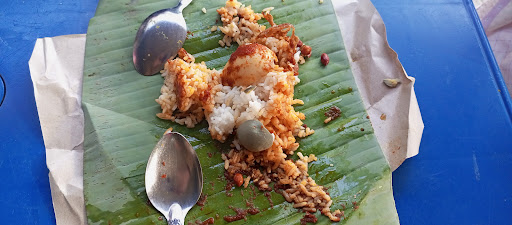 Canai Garing & Nasi Lemak Daun Pisang Che Ain