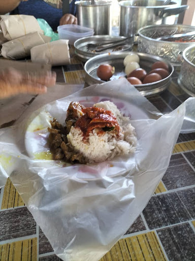 Nasi Lemak Mak Ngah Legend