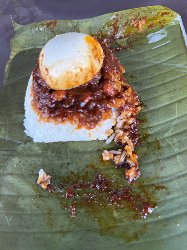 NASI LEMAK DAUN PISANG KAMPUNG PAYA IKAN NASI LEMAK DAUN PISANG KAMPUNG PAYA IKAN