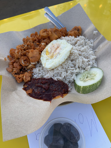 NASI LEMAK SOTONG SEPONGKES