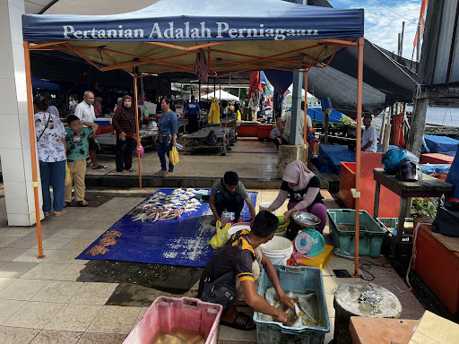 Market Ikan & Sayur