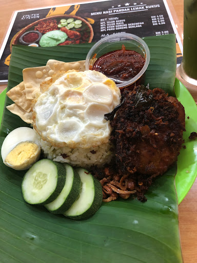 Nasi Lemak Pandan Daun Pisang Cputeh @ Bangi Square