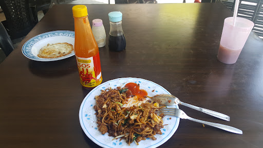 Gerai Nasi Lemak Goreng Pekan Lenggong
