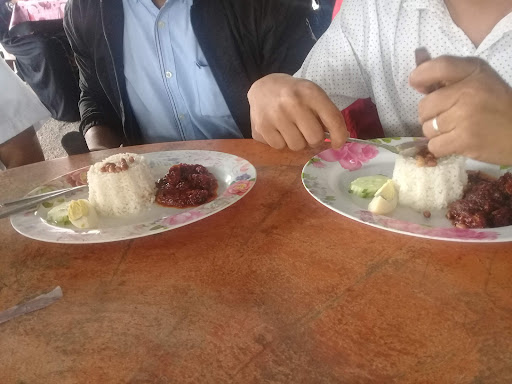 Kedai Roti Canai azura zuki