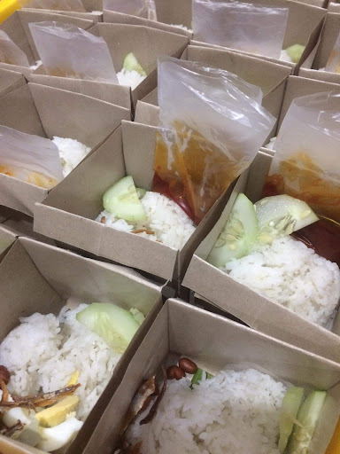 Nasi Lemak Kukus Khenit