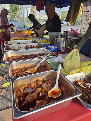 Nasi Lemak (Mak Lela) Nasi Lemak (Mak Lela)