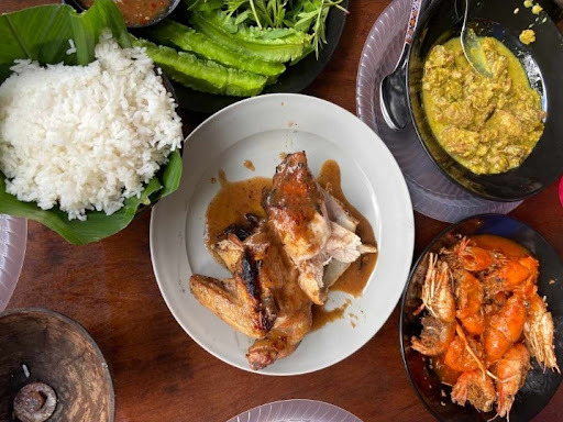 Pak Man Nasi Tempurung