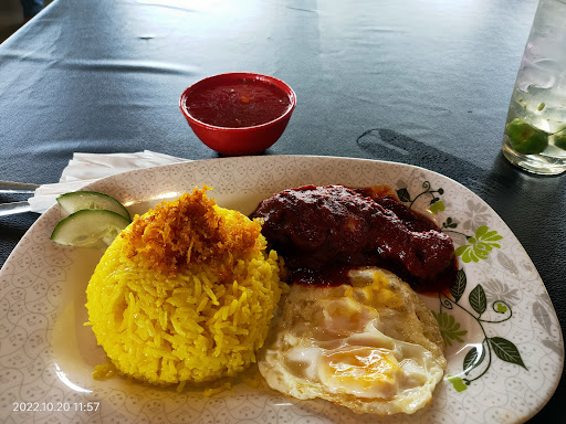 Restoran Haji Tamrin Istimewa Nasi Kuning Restoran Haji Tamrin Istimewa Nasi Kuning
