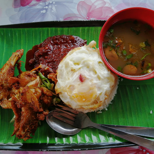Han's Nasi Lemak Ayam Kampung Benteng BP