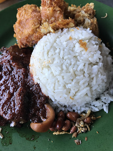 Yah’s Nasi Lemak Corner