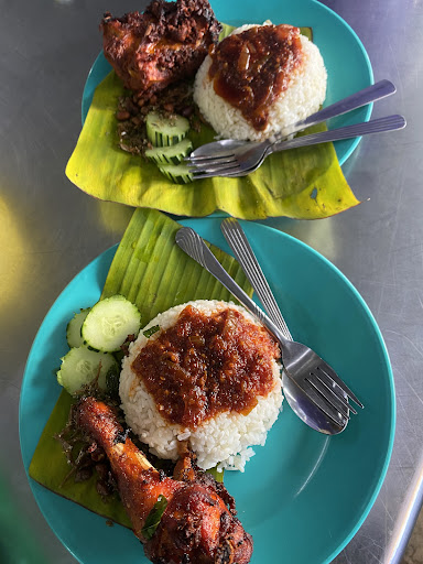 Kak Ija Nasi Lemak (Ayam Berempah)