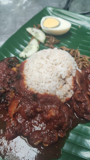 Nasi Lemak Warung Kak Sadiah Nasi Lemak Warung Kak Sadiah