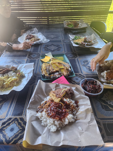 Restoran Suri Masakan Melayu Asli Restoran Suri Masakan Melayu Asli