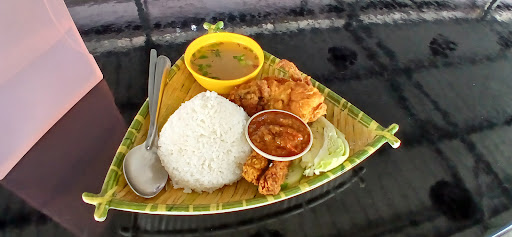 Medan Selera Jasin • WaterFront