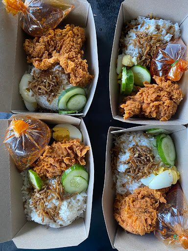 Nasi Lemak Ayam Crispy KakYu