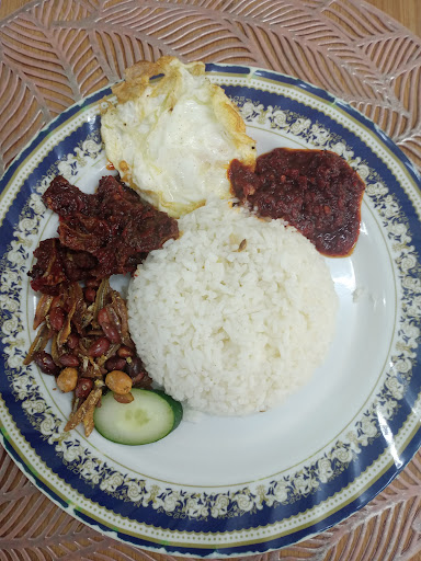 RESTORAN NASI LEMAK AYAM PENYET BIKIN KENYANG RESTORAN NASI LEMAK AYAM PENYET BIKIN KENYANG
