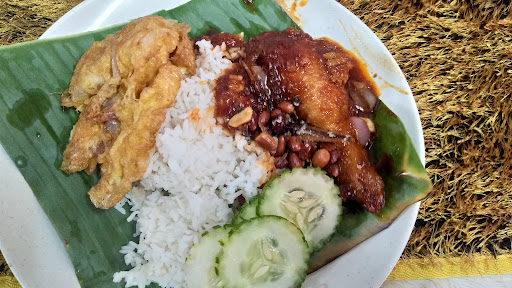 Nasi Lemak Ayam Berempah Cikmie Nasi Lemak Ayam Berempah Cikmie