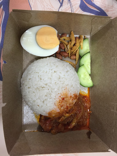 Nasi Lemak Makcik Bawang Nasi Lemak Makcik Bawang