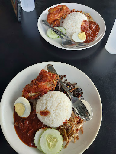 Nasi Lemak Mak Lang (Ulu Melaka) Nasi Lemak Mak Lang (Ulu Melaka)