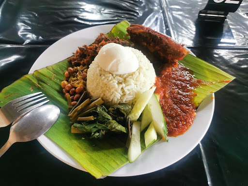 Nasi Lemak Angah Nasi Lemak Angah
