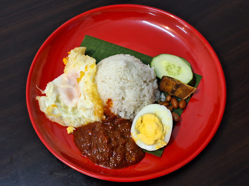 port nasi lemak berlauk HM port nasi lemak berlauk HM