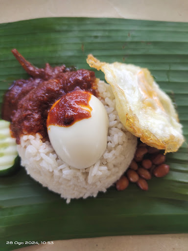 Nasi lemak Anor Avanza Rembau