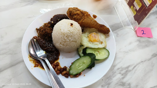Opah Nasi Lemak Strawberry