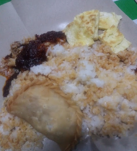 Gerai Cik Gayah | Nasi Lemak & Kuih ( Taman Indah Raya 2, Lumut, Perak )