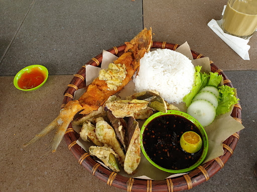 Warung Zara Warung Zara