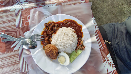 Sarapan Nasi Lemak Gerai Tepi Kebun kajang Sarapan Nasi Lemak Gerai Tepi Kebun kajang