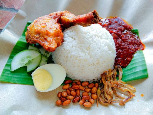 CHELEE NASI LEMAK