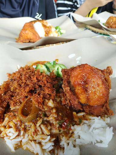 Umira Nasi Kukus Kuala Berang