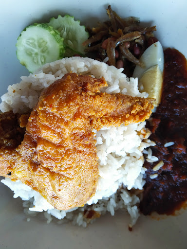Nasi Lemak Harum & yat’s katering