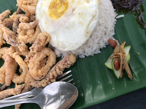 Nasi Lemak Sotong Selambok