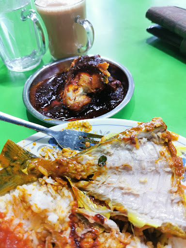 Restoran Kari Kepala Ikan Noordin Bidor (Since 1997) Restoran Kari Kepala Ikan Noordin Bidor (Since 1997)