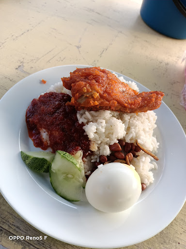 NASI LEMAK MAK MINAH, AT JALAN P RAMLEE NASI LEMAK MAK MINAH, AT JALAN P RAMLEE