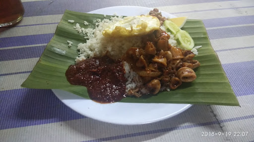 Nasi Lemak Cik Ani