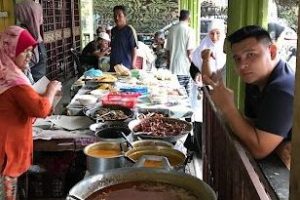 KEDAI MAKAN BAHIYAH NASI DAGANG AND BERLAUK