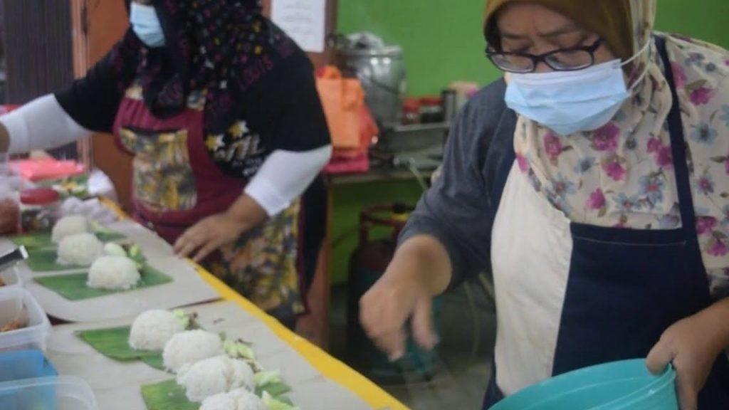 Nasi Lemak Amoi Teratai