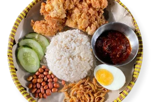 Nasi Lemak Ayam Crispy