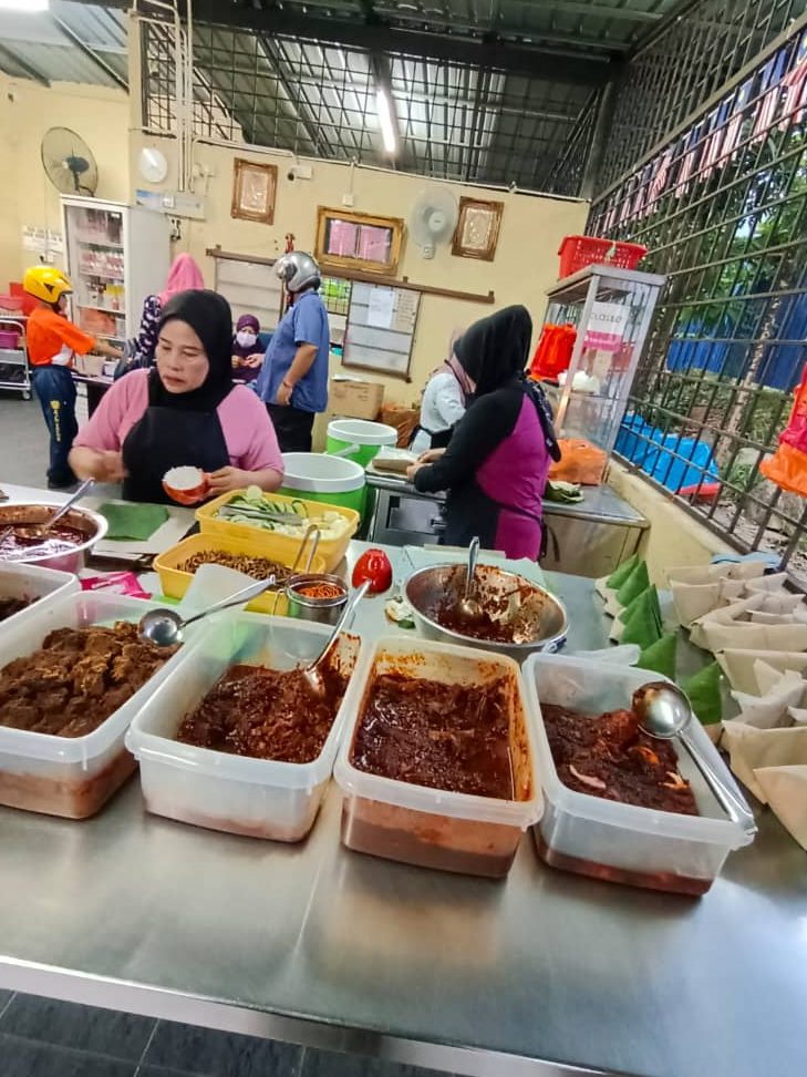 nasi lemak cik nah
