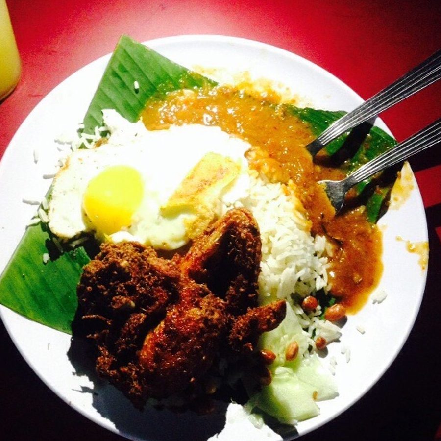 Nasi Lemak di Ampang, Malaysia: 10 Kedai Terbaik yang Wajib Dicuba 1 nasi lemak di ampang malaysia 10 kedai terbaik yang wajib dicuba