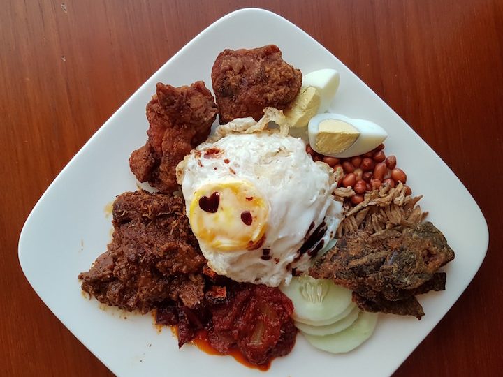 Nasi Lemak di Kota Kinabalu, Malaysia: 10 Warung Terbaik Paling Popular Wajib Dicuba 1 nasi lemak di kota kinabalu malaysia 10 warung terbaik paling popular wajib dicuba